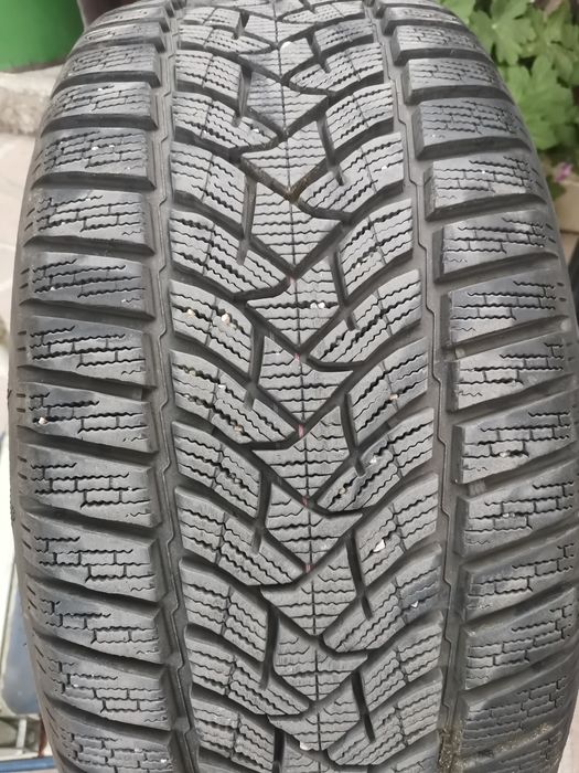 4 бр. Зимни гуми Dunlop 245/45 R18