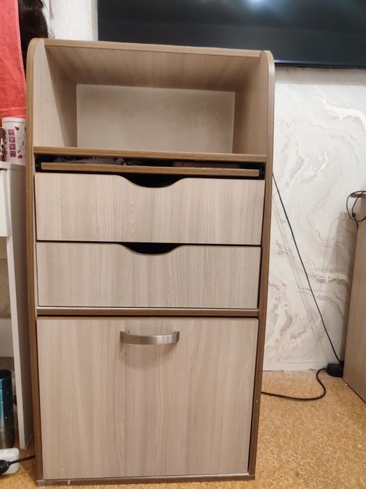 Продам тумбу