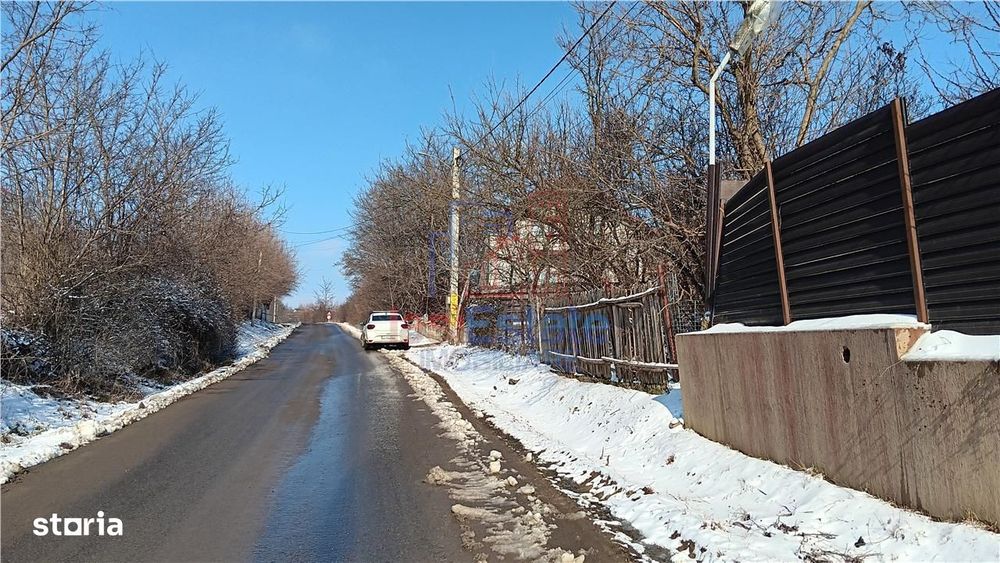 Sat Cercu com Barnova Teren 3000mp cu casa batranesca la str asfaltata