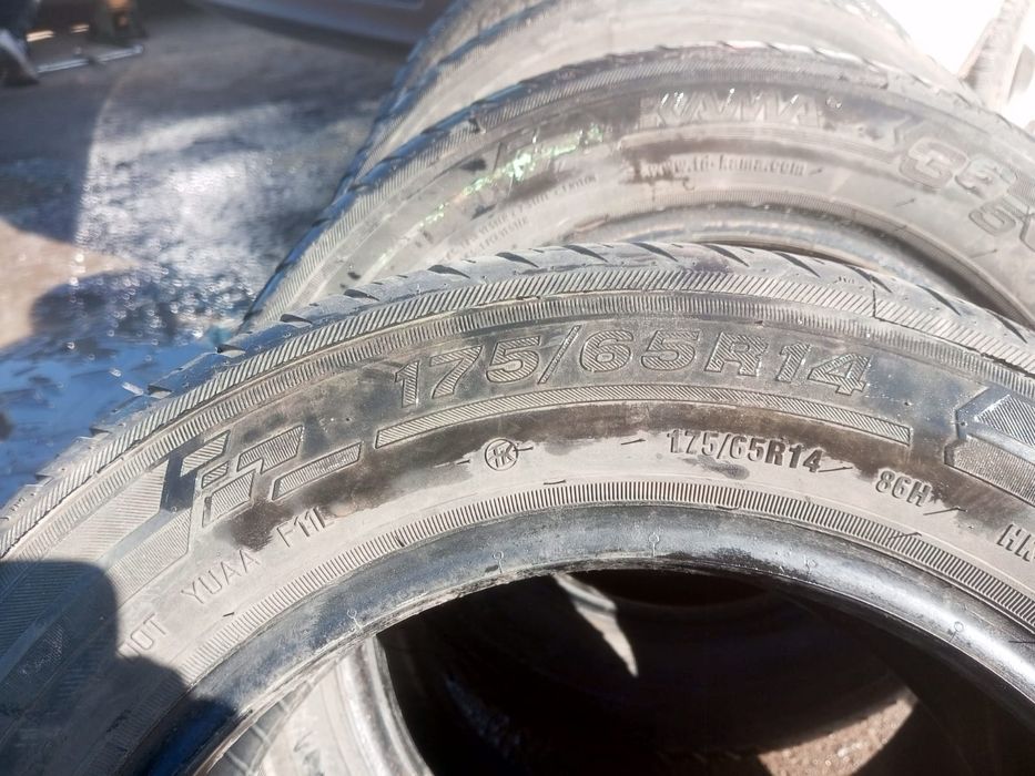 Продам комплект шин