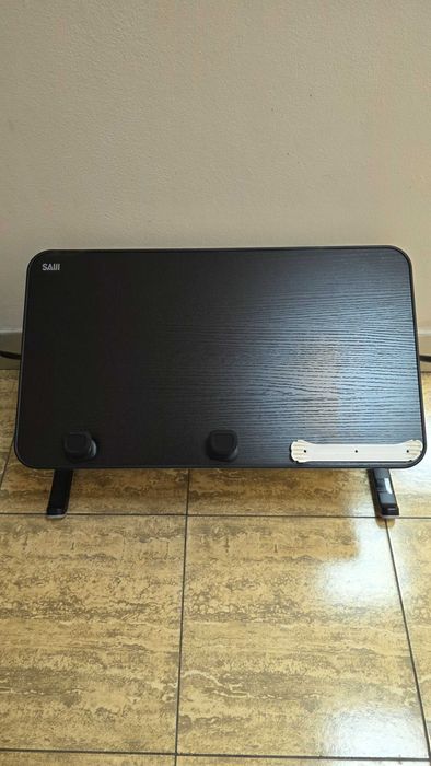 Masă laptop SAIJI pliabilă reglabilă 52x30 cm până la 17” – Neagră