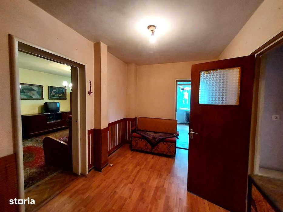 Apartament 3 camere decomandat 80mp Deva – str. Titu Maiorescu, parter
