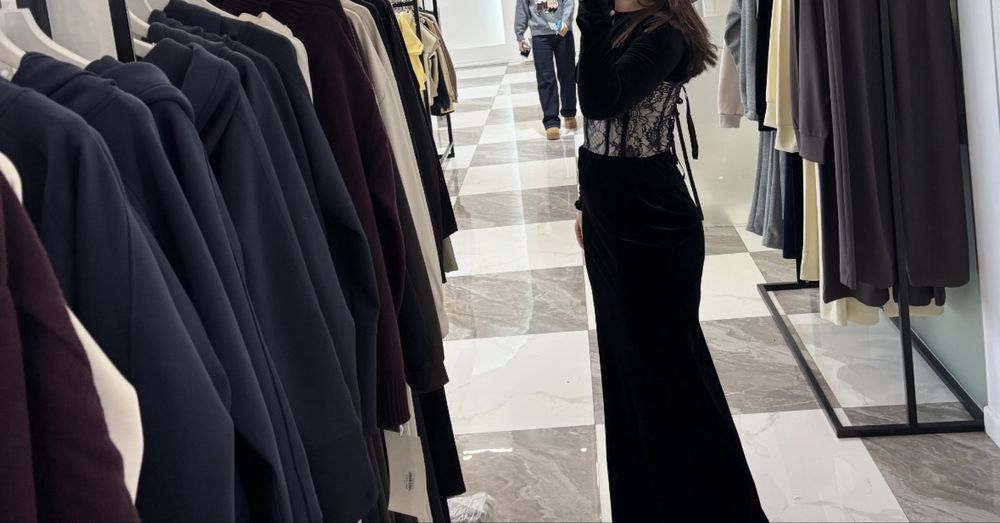 Платье вечернее в идеальнос состояний