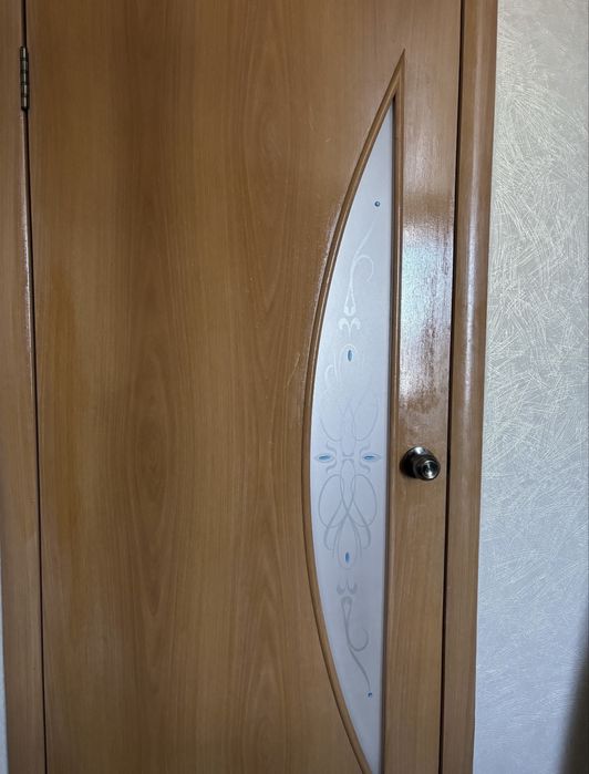 Продам межкомнатные двери