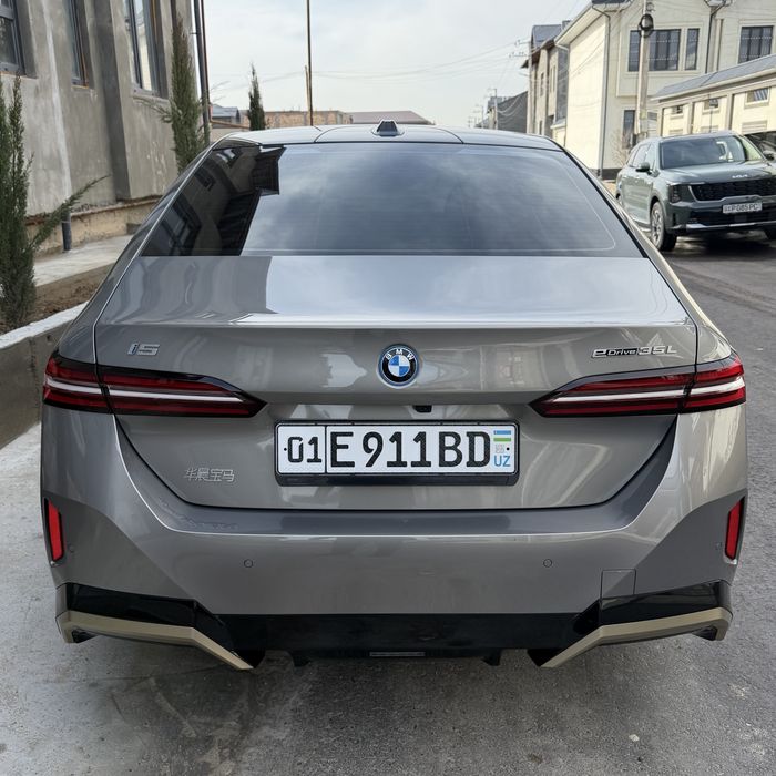 BMW i5 35L 2025 yil M-Sport dop opsiya bor