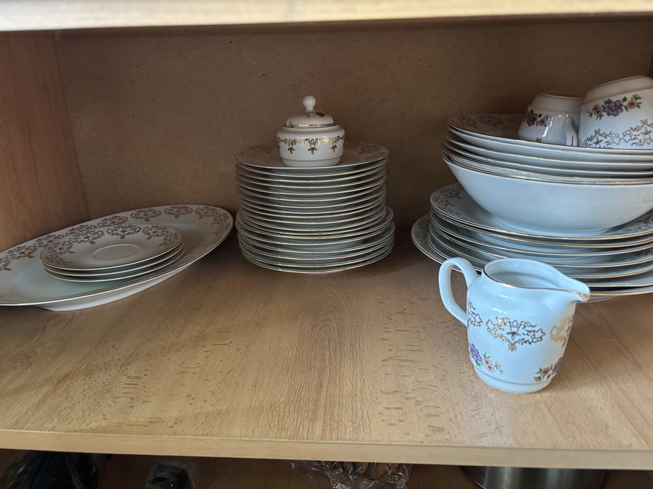 Винтажный фарфоровый сервиз