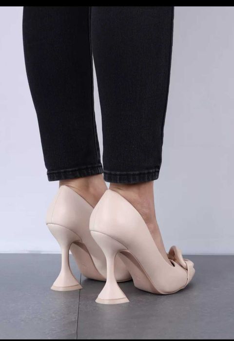 Туфли на каблуках