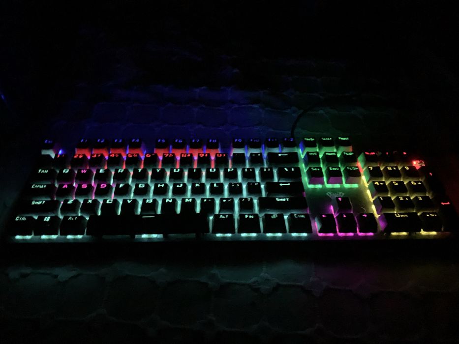 Immer 24 LCD i5 4570 H81 GTX 1050Ti 8GbDDR3