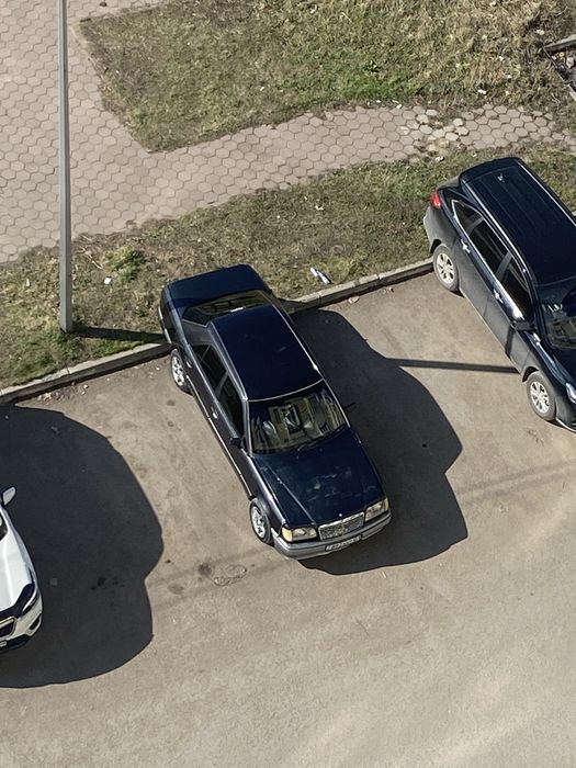 W124 Mercedes Benz 2.8 л