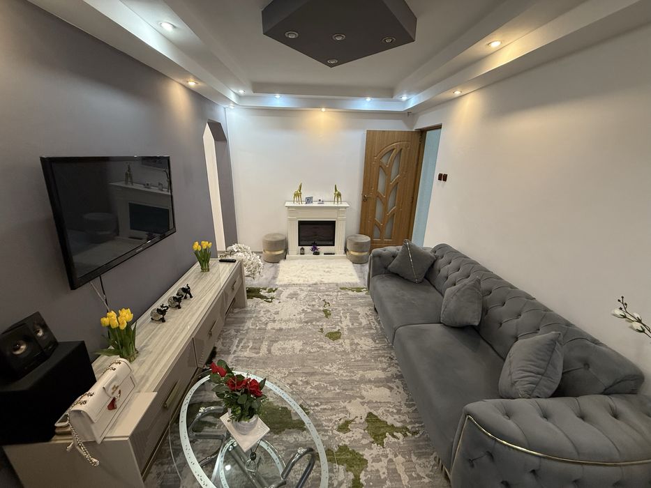 Apartament 3 camere , zona hermes ! Ostroveni