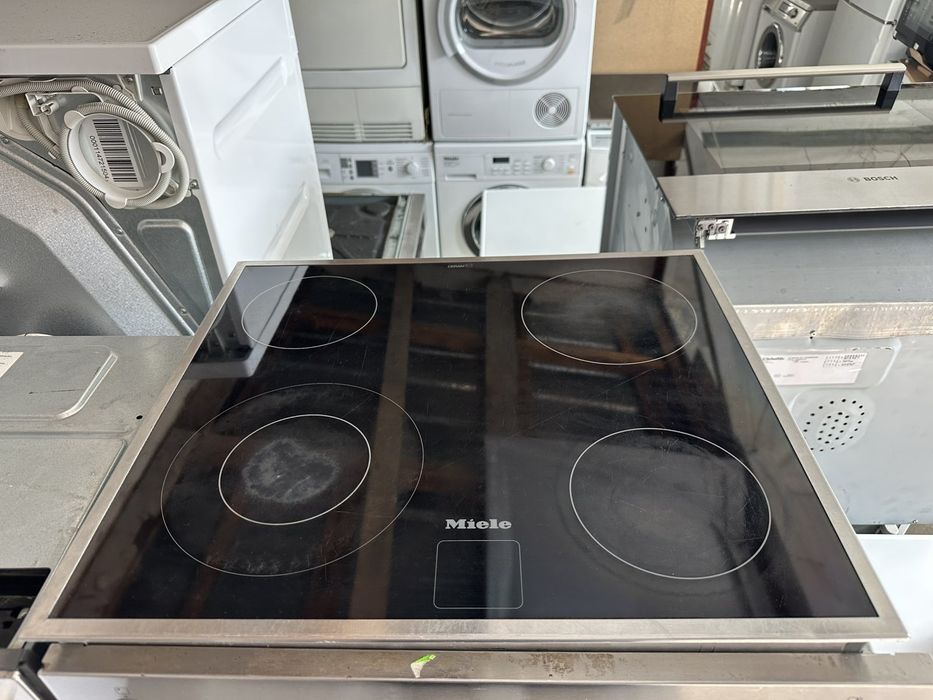 Печка +гаранция 1 година. MIELE, Конвекция. Керамичен плот. Безплатна доставка за София