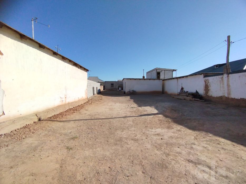 Yangi Zarafshon 2 kv 110 B uy sotiladi