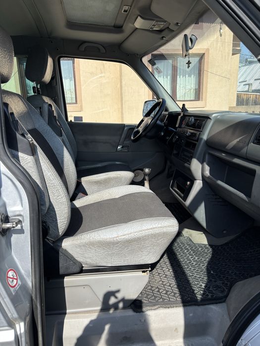 Vând :Volkswagen Multivan 2.5TDI
