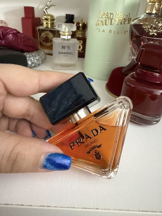 Givenchy rouge, Prada paradoxe, Francisk Kurkdjan