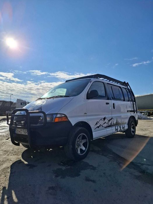 Toyota 4×4 mini-camper