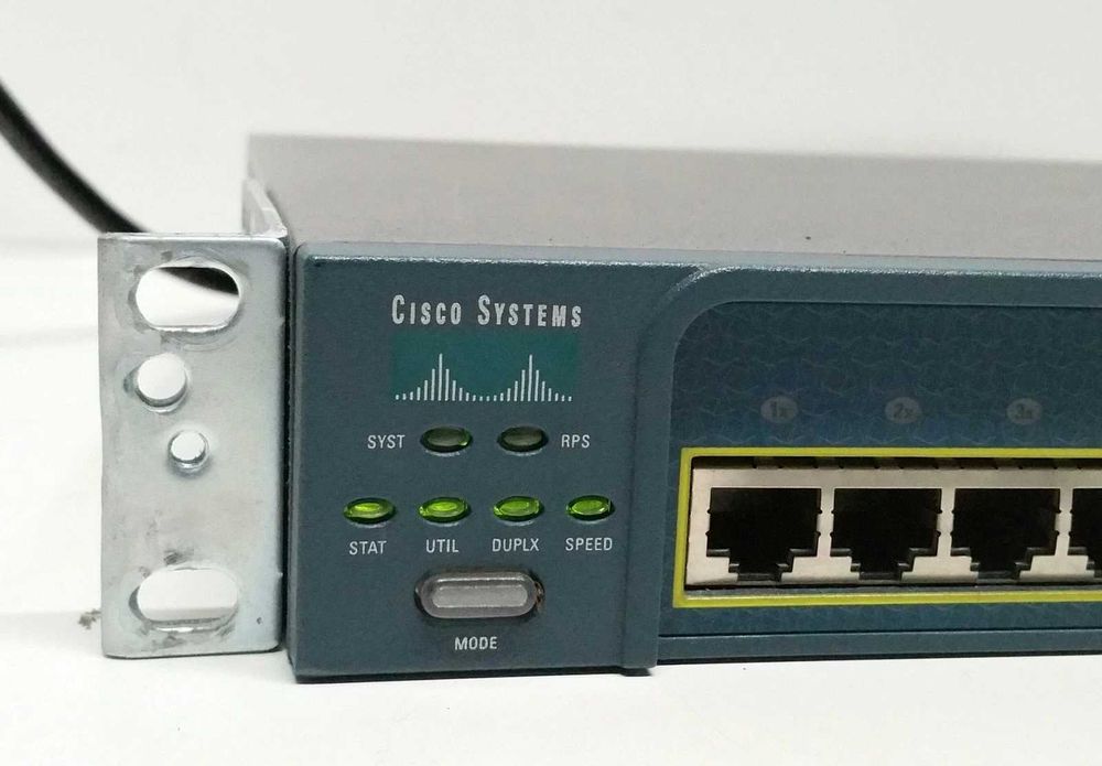 Cisco Catalyst 2950C-24 Switch Managed 24 Port + 2 Fiber