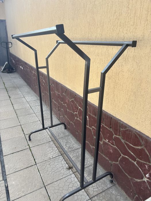 Вешалка для одежды