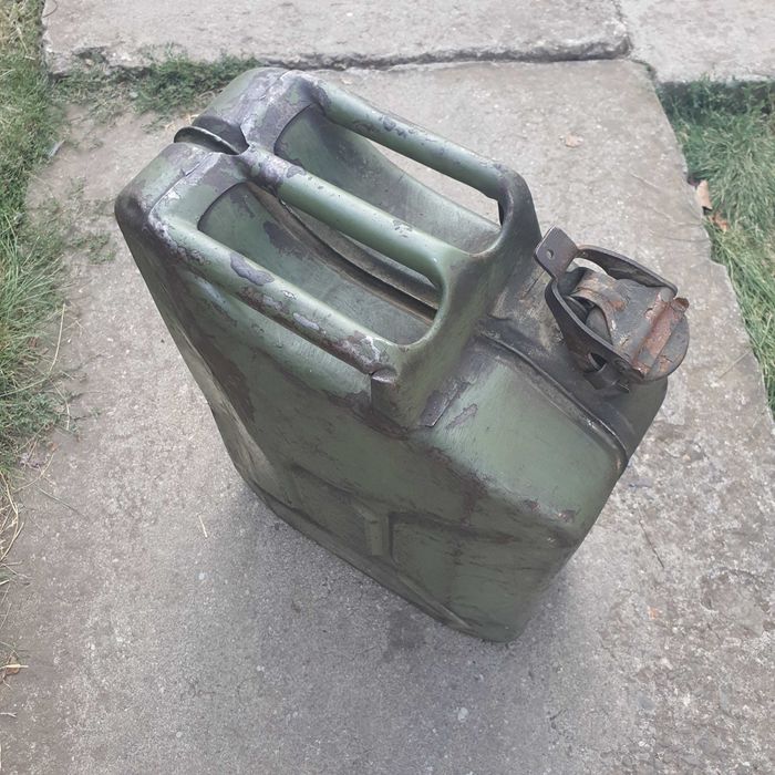 Canistra combustibil din metal - 20L - Trimit si in tara