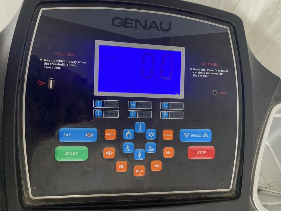Беговой дорожка GENAU