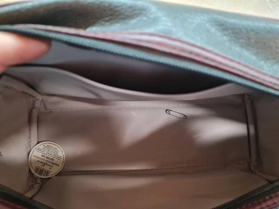 Козметична чантичка на Pierre Cardin