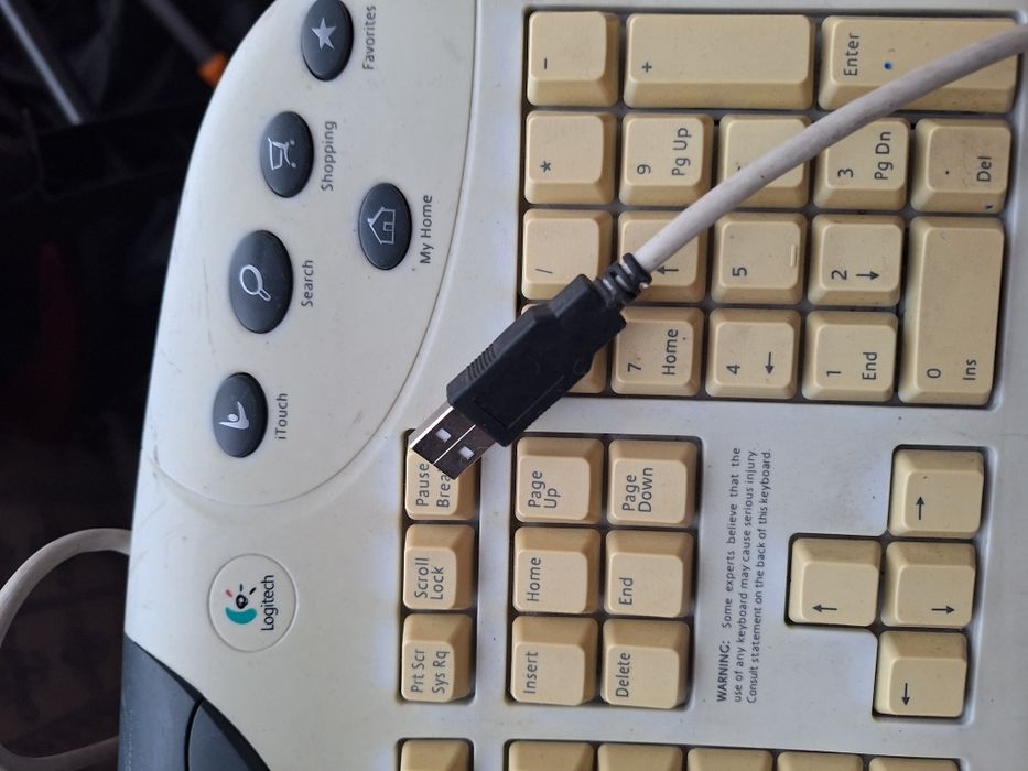 Клавиатура за настолен компютри