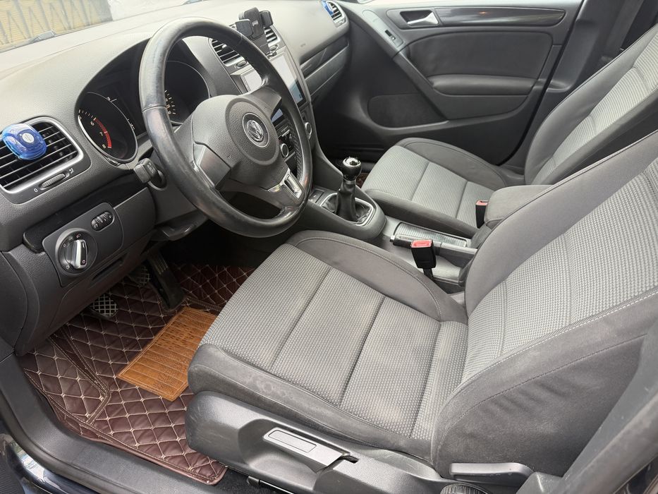 Golf 6 ,  benzina  1.4.  Tsi  122
