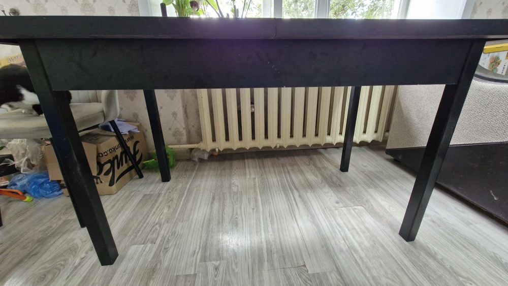 Продам кухонный стол