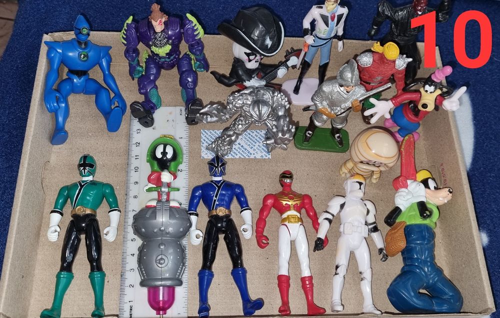 Фигурки различни размери от 5 лв