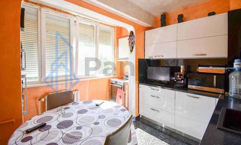 Дава се под наем Тристаен апартамент в София, Борово - 65 кв.м за 520 € - Снимка #1