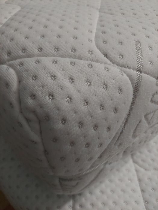 Матраци ТЕД. 200 х 80 см., 2 броя.