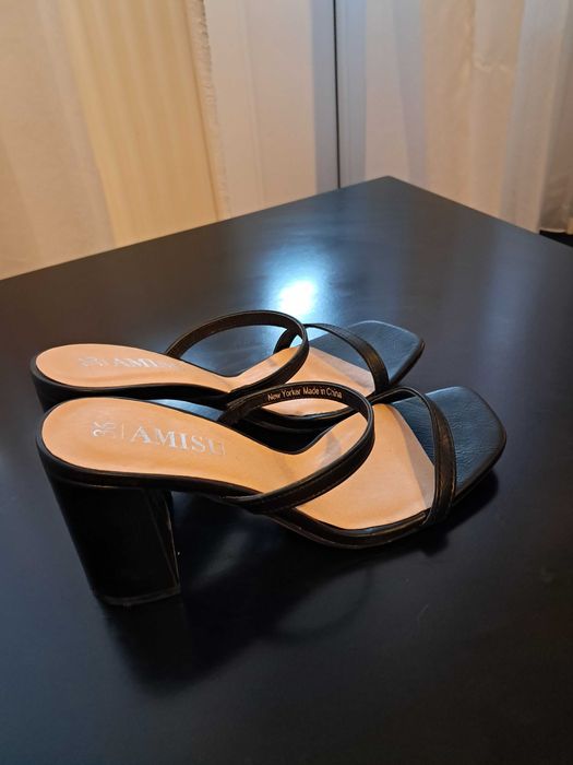 Papuci cu toc,nepurtati,marimea 36