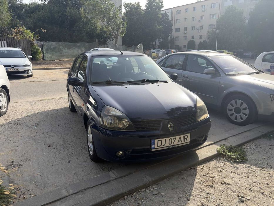 Renault Clio Symbol 1.4 MPI 2003, acte la zi