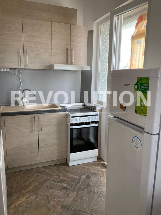 Дава се под наем Тристаен апартамент в Варна, Нептун - 90 кв.м за 400 € - Снимка #1