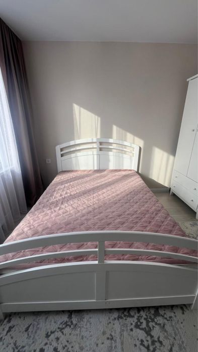 Кровать с матрасом, б/у