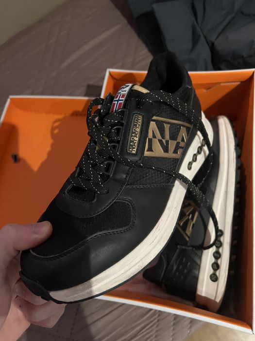 МАРКОВИ обувки Napapjiri неизползвани