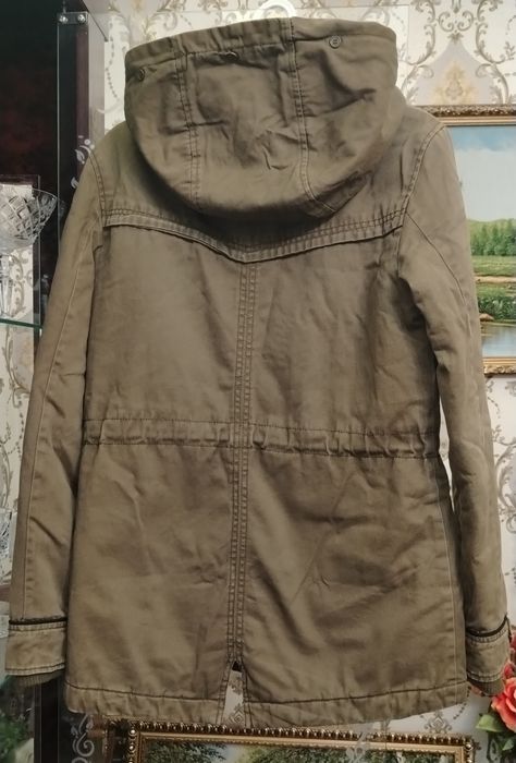 Женские, качественные куртки. 44-46 размеры.