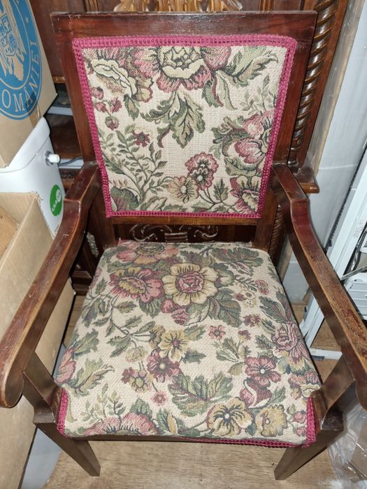 Scaune tapisat cu model