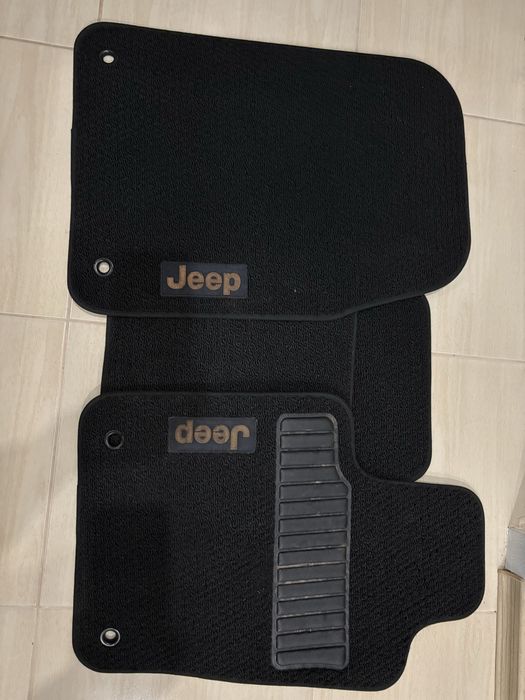 Оригинални стелки за JEEP WK2 Grand Cherokee