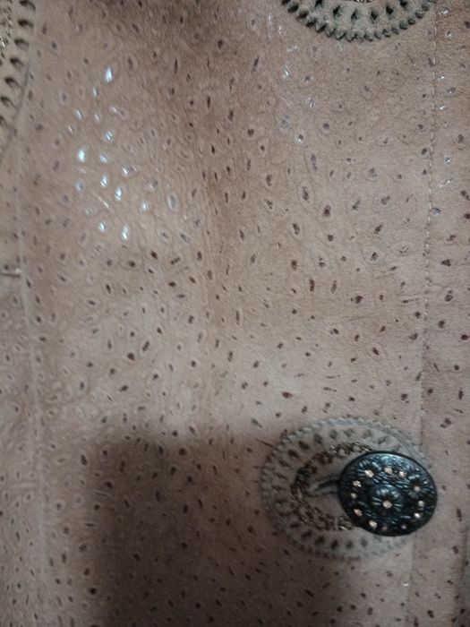 Продам дубленку облегченую