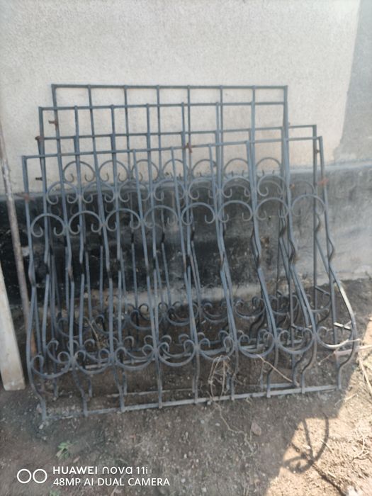 Решётки на окна в отличном состоянии