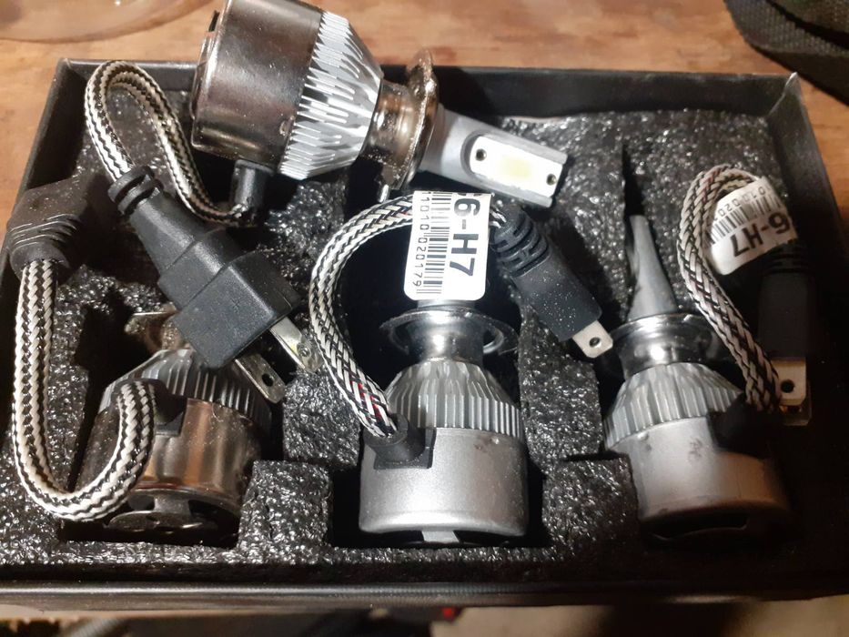 Лед крушки с вентилатор