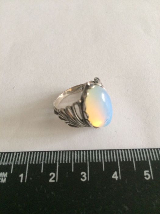 Кольцо с лунным камнем и кулон