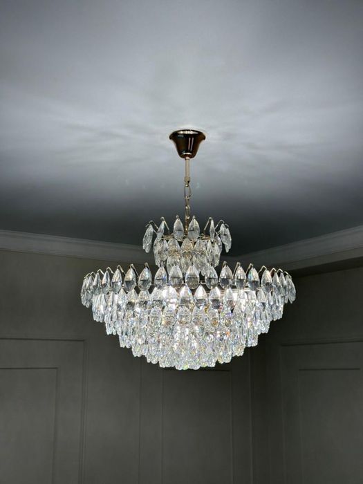 Люстра хрустальный