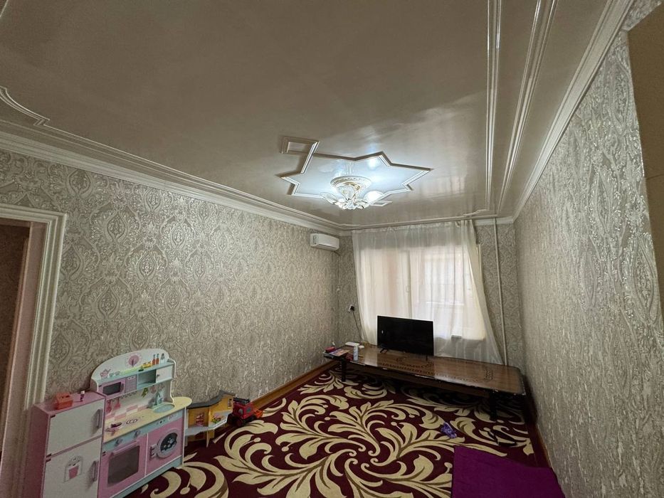 Срочно продается Бинокор 4ком 2этаж 4этажки 77серия кирпич бал2х6