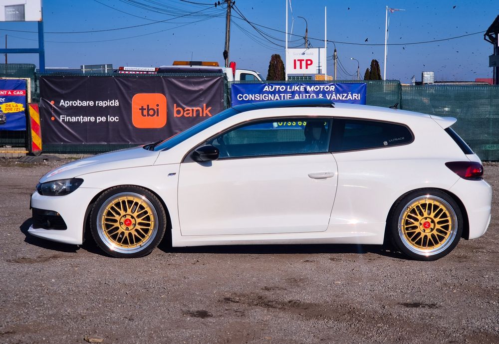 Volkswagen Scirocco R-Line 2.0 Diesel / Garanție / Finanțare/ Buy-Back