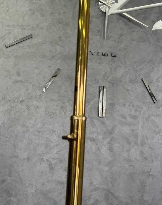 Вешалка напольная для одежды металлическая стойка в спальню garderob