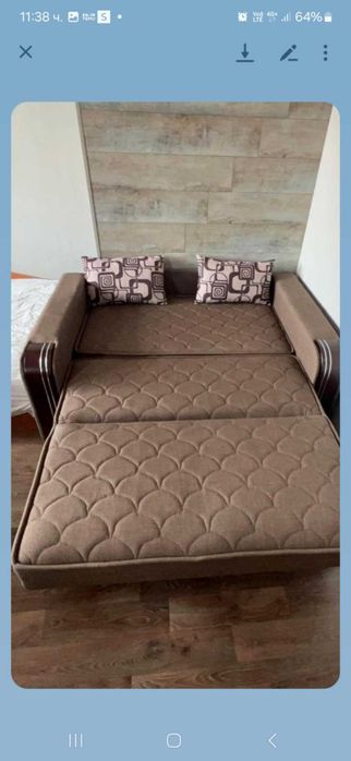 Продавам почти не използван диван!