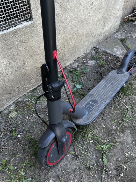 Trotineta electrica Aovopro 31km/h