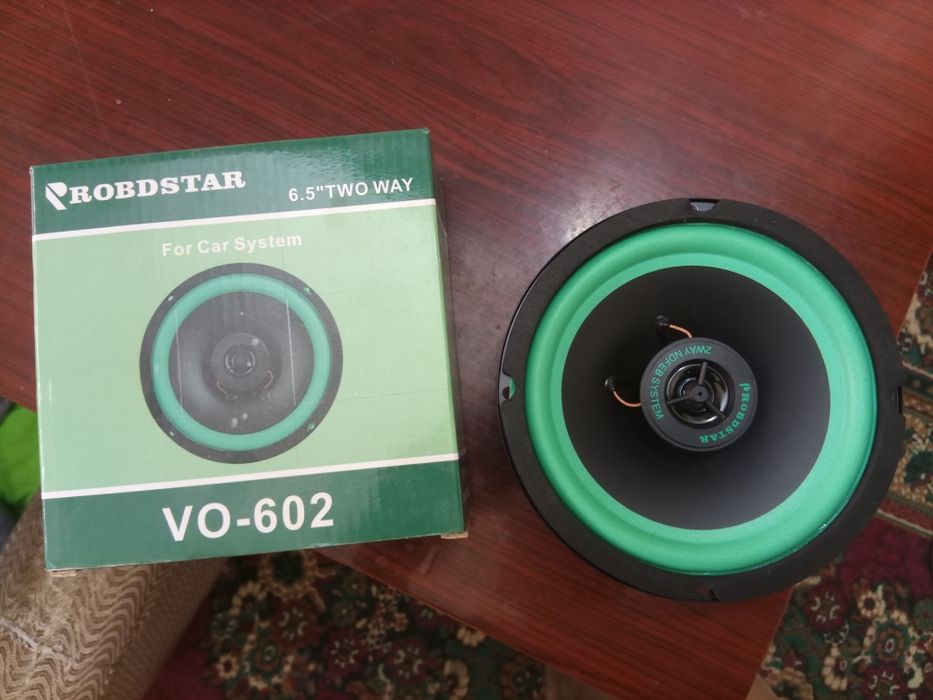 Сабвувер JBL колонка