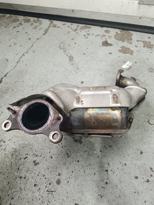 Vând catalizator Dacia Logan 0.9Tce